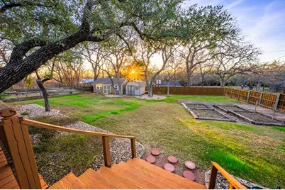 125 Ridgewood Dr, Fredericksburg, TX 78624 - Photo 31