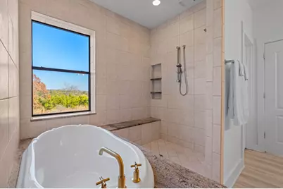 117 Point Rd, Fredericksburg, TX 78624 - Photo 17