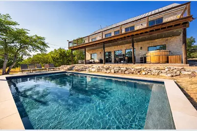 117 Point Rd, Fredericksburg, TX 78624 - Photo 31