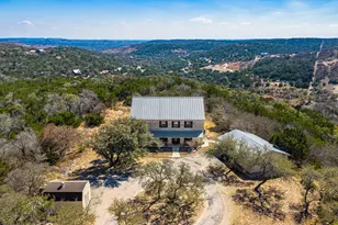 117 Point Rd, Fredericksburg, TX 78624 - Photo 41