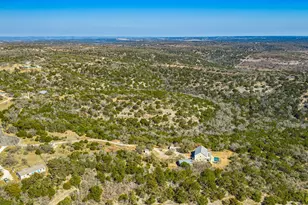 117 Point Rd, Fredericksburg, TX 78624 - Photo 43