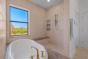 117 Point Rd, Fredericksburg, TX 78624 - Photo 17