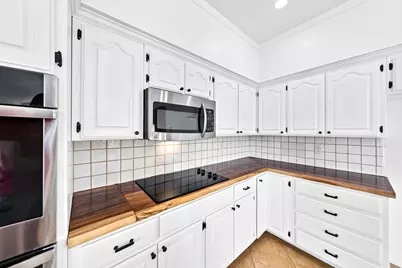 144 E St Andrews Loop, Kerrville, TX 78028 - Photo 13