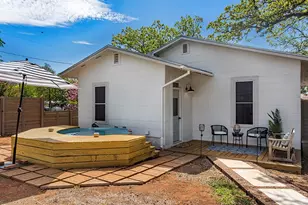 510 N Orange St, Fredericksburg, TX 78624 - Photo 21