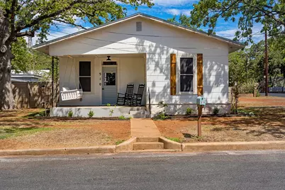 510 N Orange St, Fredericksburg, TX 78624 - Photo 11