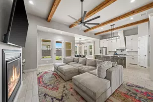 1602 Redwood Ct, Fredericksburg, TX 78624 - Photo 5