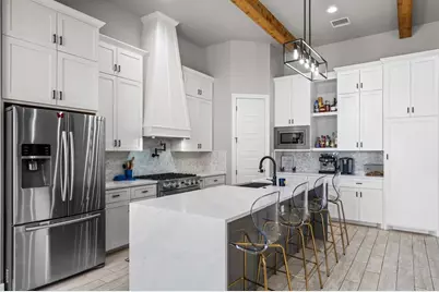 1602 Redwood Ct, Fredericksburg, TX 78624 - Photo 9