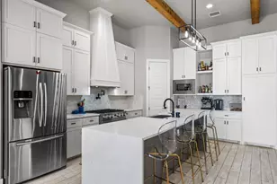 1602 Redwood Ct, Fredericksburg, TX 78624 - Photo 9