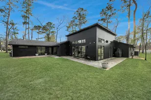 1601 Sycamore Ln, Kingwood, TX 77339 - Photo 3