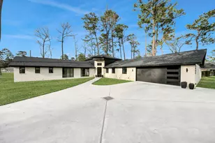 1601 Sycamore Ln, Kingwood, TX 77339 - Photo 1