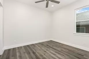 708 Wedgewood Ln, Fredericksburg, TX 78624 - Photo 13