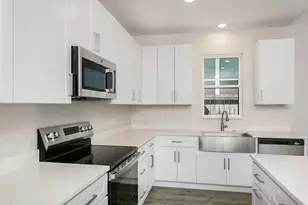 708 Wedgewood Ln, Fredericksburg, TX 78624 - Photo 5