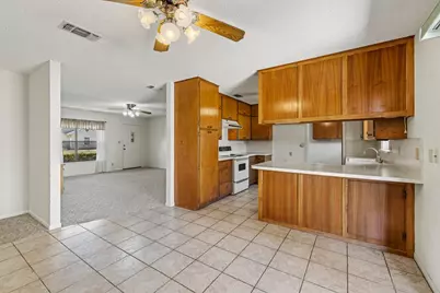 1003 Avenue D, Fredericksburg, TX 78624 - Photo 7