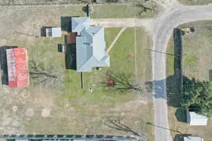 102 Myrtle Ave, Harper, TX 78631 - Photo 41