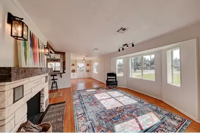 102 Myrtle St, Harper, TX 78631 - Photo 5