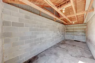 102 Myrtle Ave, Harper, TX 78631 - Photo 37