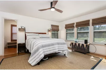 610 Cave Ln, San Antonio, TX 78209 - Photo 13