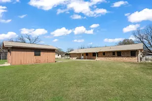 115 Crestwood Dr, Fredericksburg, TX 78624 - Photo 17