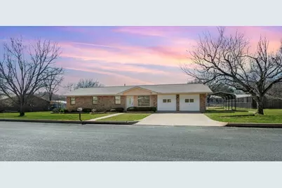 115 Crestwood Dr, Fredericksburg, TX 78624 - Photo 1