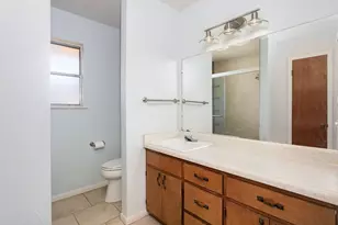 115 Crestwood Dr, Fredericksburg, TX 78624 - Photo 15