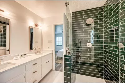 1009 Avenue D, Fredericksburg, TX 78624 - Photo 13