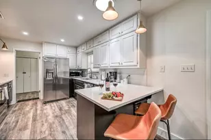 1009 Ave D, Fredericksburg, TX 78624 - Photo 5