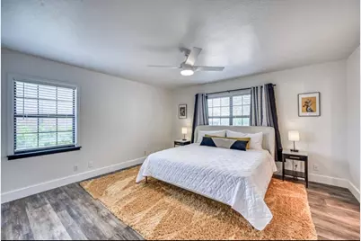 1009 Avenue D, Fredericksburg, TX 78624 - Photo 9