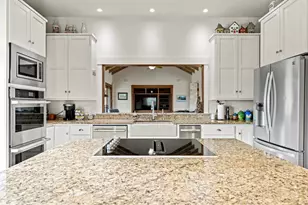 957-959 Cedar Hills Dr, Fredericksburg, TX 78624 - Photo 9