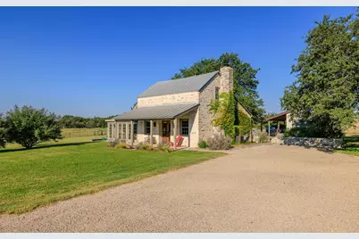 12215 W Fm 2093, Fredericksburg, TX 78624 - Photo 9