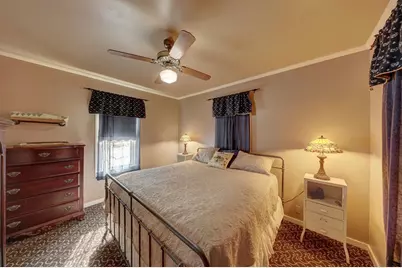 507 W Travis St, Fredericksburg, TX 78624 - Photo 15