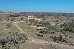 200 Mosel Rd, Harper, TX 78631 - Photo 3