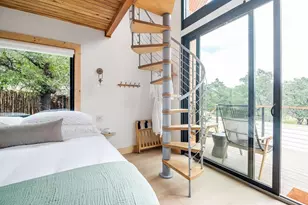 1956 Loudon Rd, Fredericksburg, TX 78624 - Photo 5