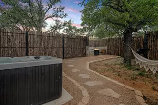 1956 Loudon Rd, Fredericksburg, TX 78624 - Photo 11