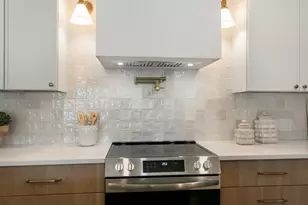 803 Sunset St, Fredericksburg, TX 78624 - Photo 7