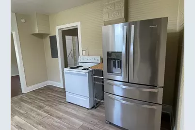 422 S Orange St, Fredericksburg, TX 78624 - Photo 11