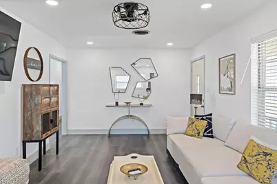 603 S Washington St, Fredericksburg, TX 78624 - Photo 5