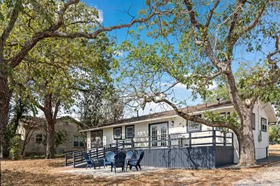 603 S Washington St, Fredericksburg, TX 78624 - Photo 17