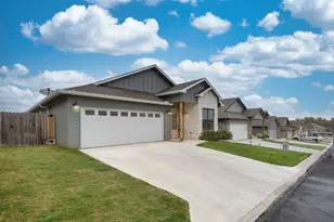 712 Wedgewood Ln, Fredericksburg, TX 78624 - Photo 23