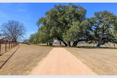 249 Eureka Ln, Fredericksburg, TX 78624 - Photo 29