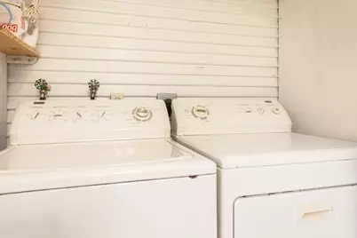 102 N Olive St, Fredericksburg, TX 78624 - Photo 13