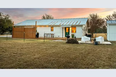 126 Shaun Ln, Fredericksburg, TX 78624 - Photo 5