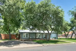 912 Apple St, Fredericksburg, TX 78624 - Photo 1