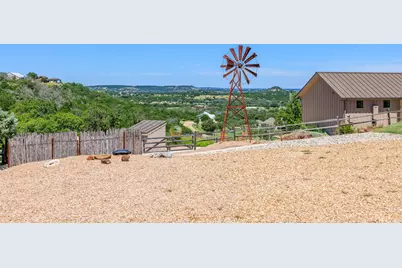 220 N Spies Ridge Dr., Fredericksburg, TX 78624 - Photo 17