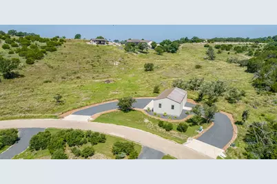220 N Spies Ridge Dr., Fredericksburg, TX 78624 - Photo 11