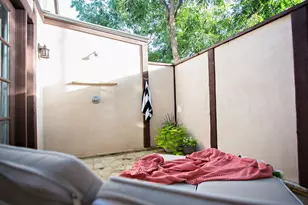 204 S Elk St, Fredericksburg, TX 78624 - Photo 15