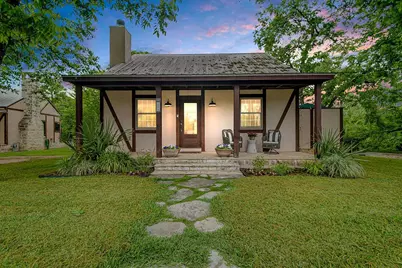 204 S Elk St, Fredericksburg, TX 78624 - Photo 31