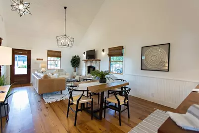 204 S Elk St, Fredericksburg, TX 78624 - Photo 11