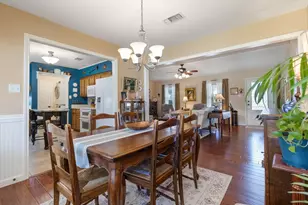 211 W Driftwood Dr, Fredericksburg, TX 78624 - Photo 7