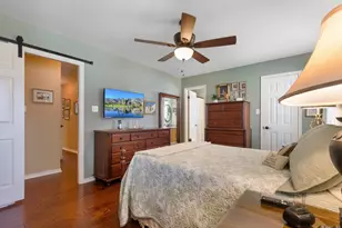 211 W Driftwood Dr, Fredericksburg, TX 78624 - Photo 15