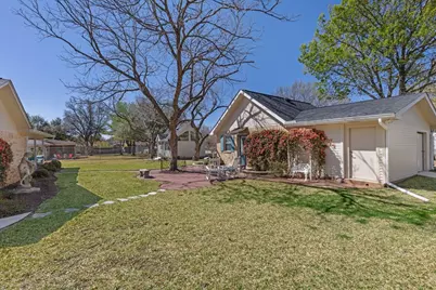 211 W Driftwood Dr, Fredericksburg, TX 78624 - Photo 35